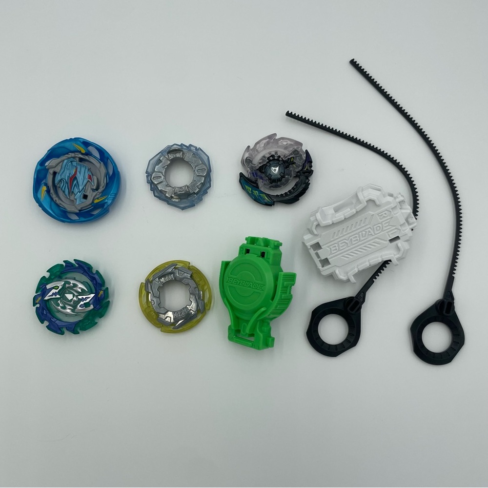 Beyblade Burst Bundle - Hasbro Launchers & Layers Lot